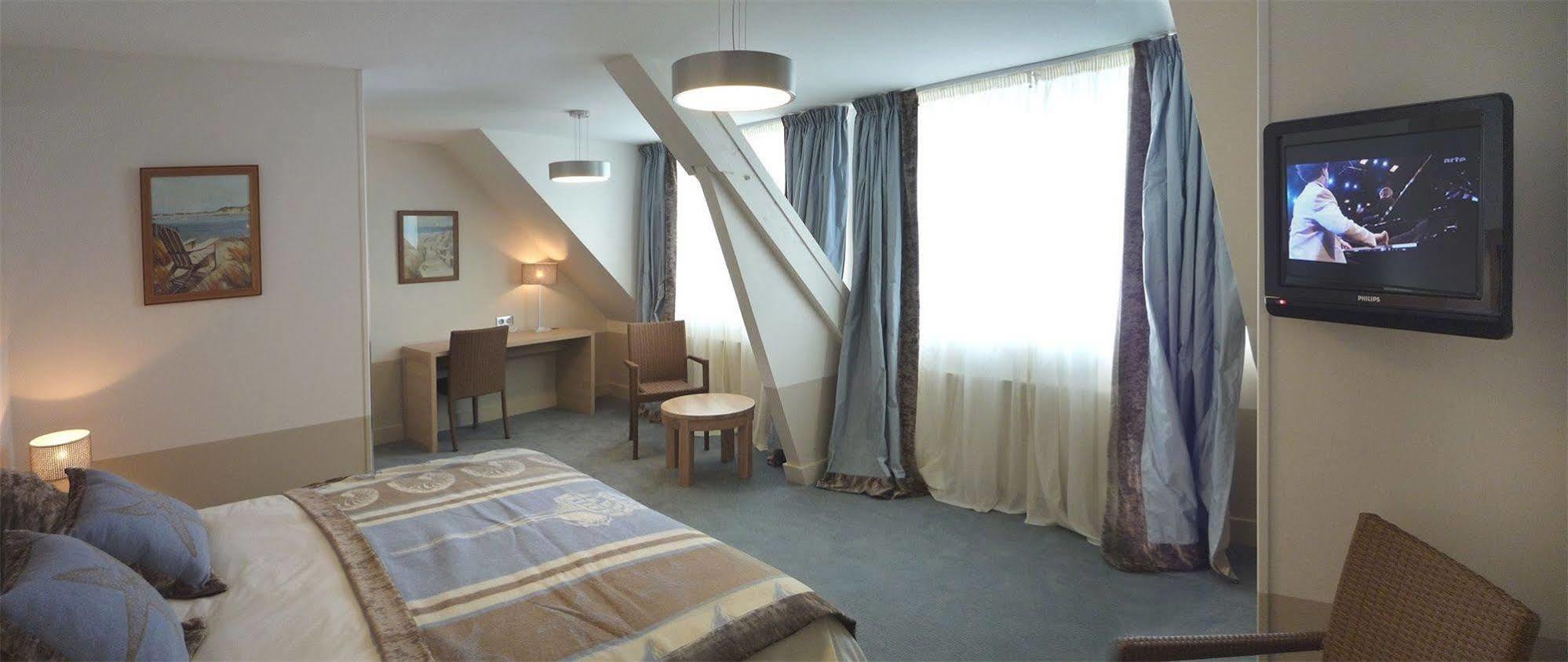 Trinite Hotel La Trinité-sur-Mer Esterno foto
