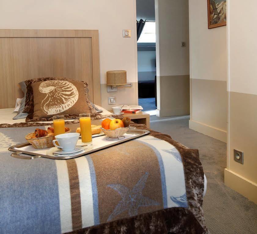 Trinite Hotel La Trinité-sur-Mer Esterno foto